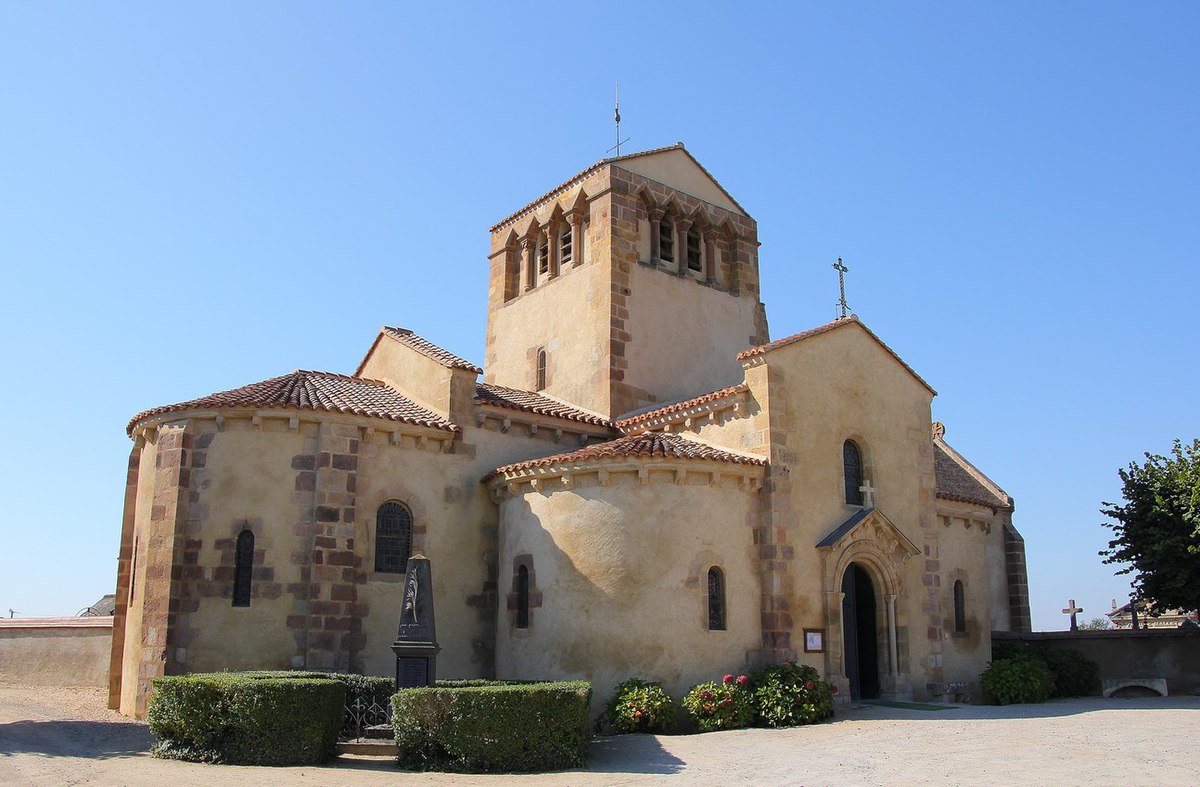 Neuvy_(Allier,_France)_église_Saint_Hilaire_(1)
